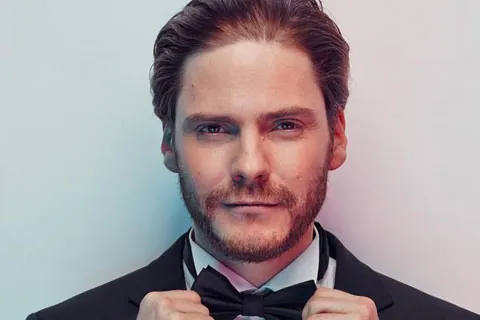 Daniel Brühl – photo 32